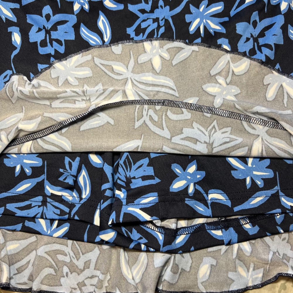 Golftini Move It-Long Navy Blue Floral Golf Skort Ruffle Hem Womens XS Pockets - Picture 7 of 9
